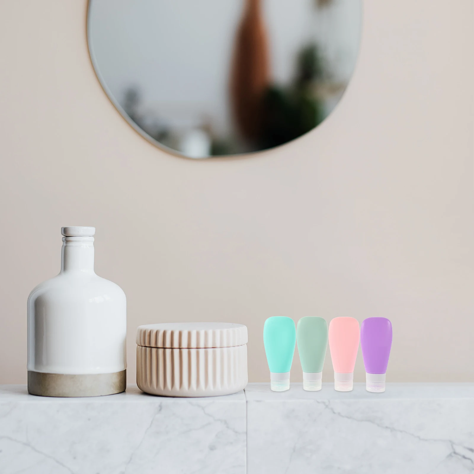 

4pcs Silicone Bottles Leakproof Refillable Toiletry Containers Squeezable Shampoo Lotion Dispenser Durable Creative Design