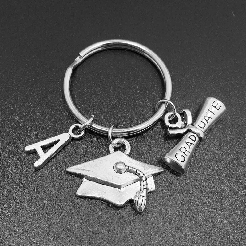 Graduation Season, Students Commemorate 26 English Letters, Bachelor Caps, Keychains