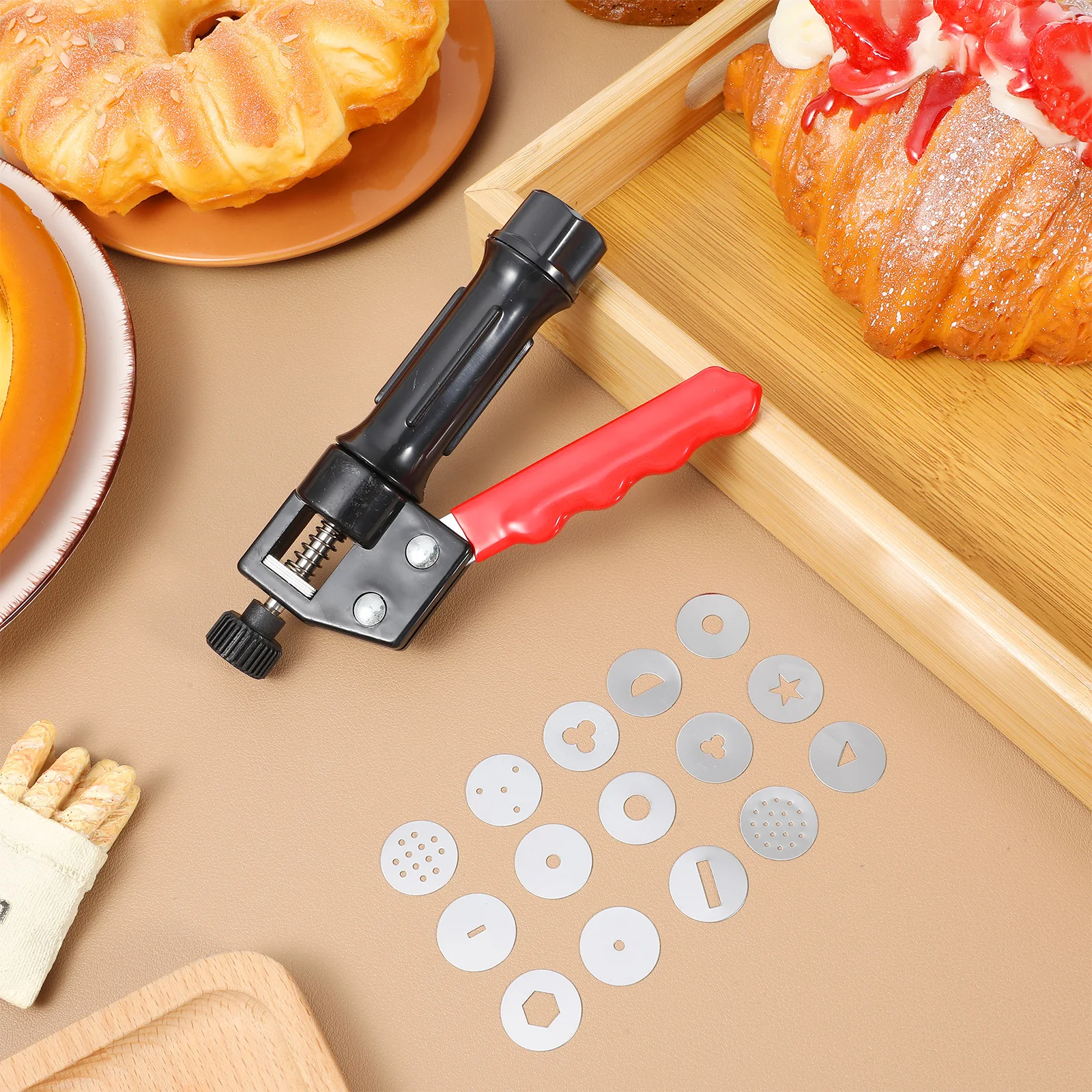 

Aluminum Alloy Clay Extruder Handheld DIY Tool for Cake Decoration Fondant Sugar Paste Bread Dough Reusable Mold Making Art