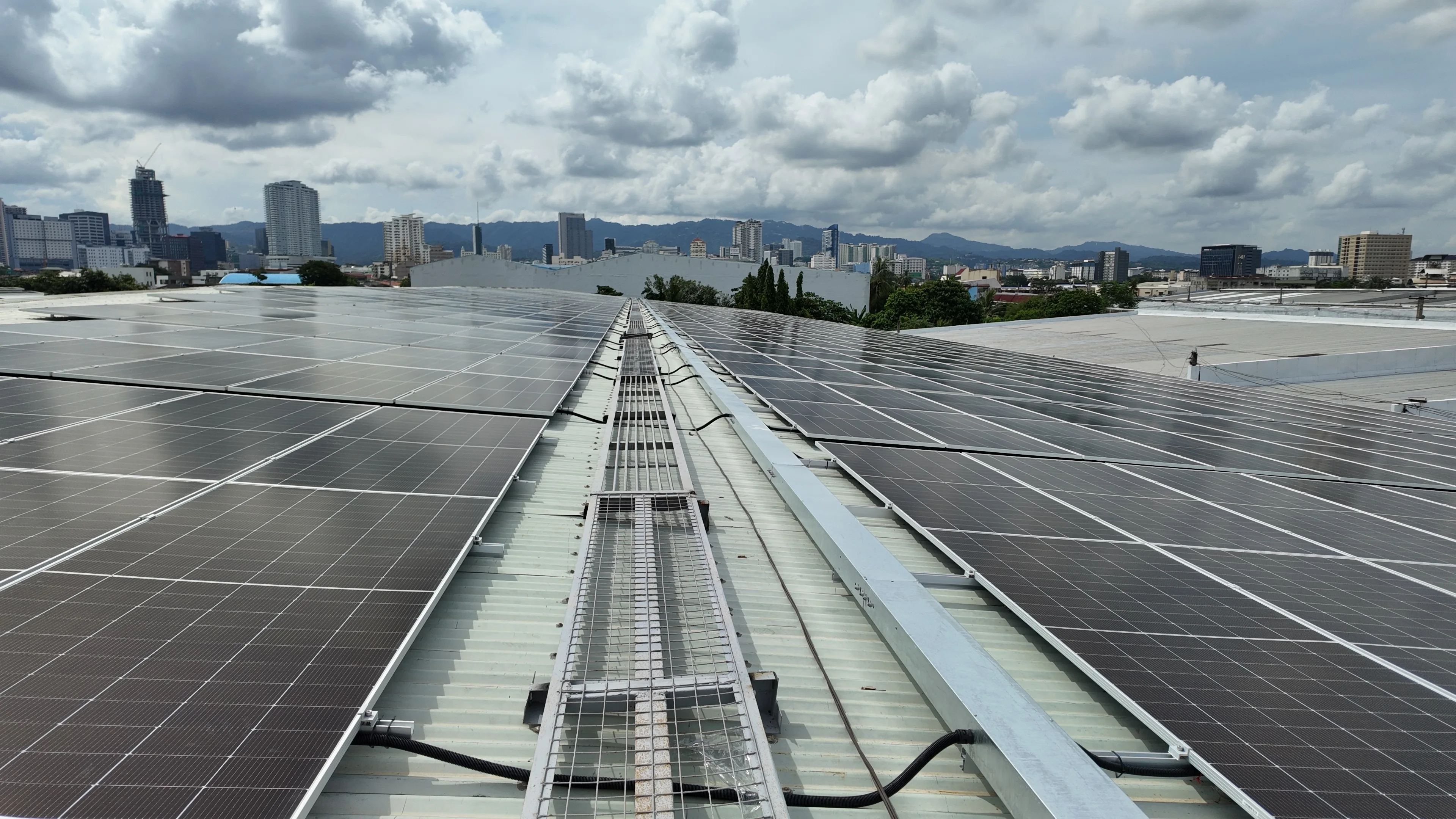 Güneş Enerjisi Hibrit Sistemi - Renewable Energy Bess incelemesi ve fiyatı