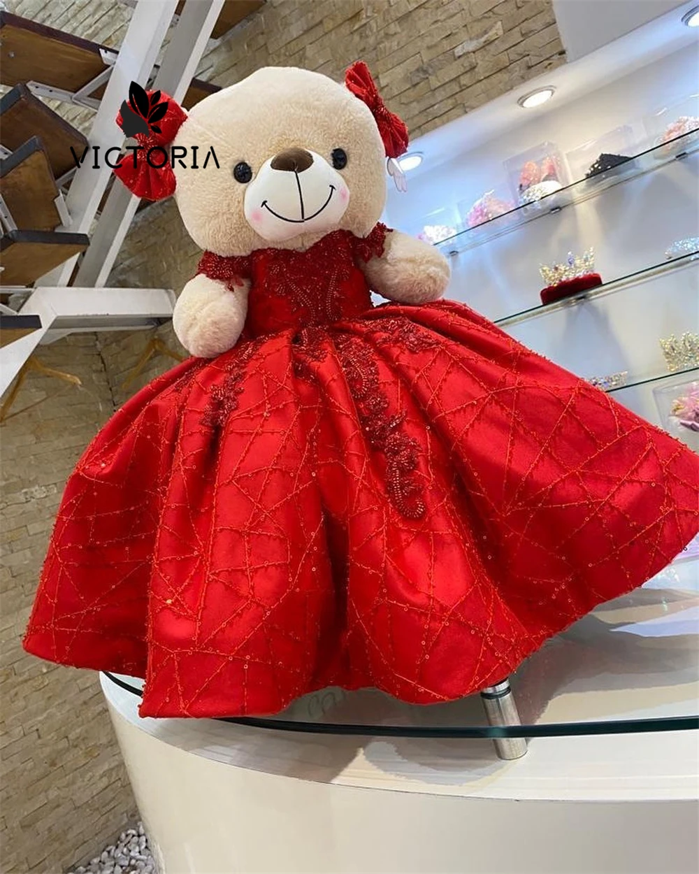 

Luxious Red 3D Flowers Off The Shoulder Personalized Quinceanera Teddy Bear Dress Sweetheart Lace Flowers Appliques Beads