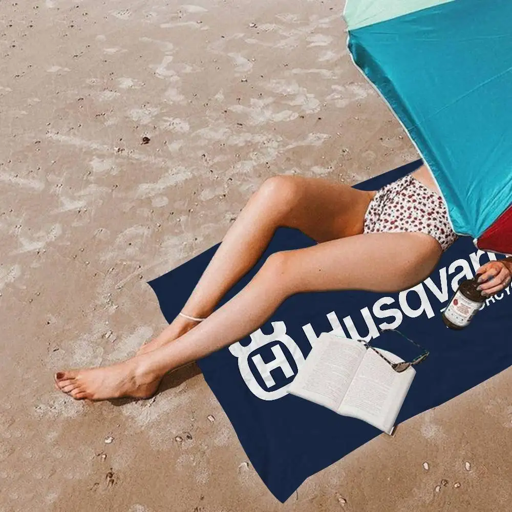 H-Husqvarnas Logo Microfiber Beach Towel Absorbent Quick dry Soft Yoga Swimming Resort Mountain Climbing Towel view 2