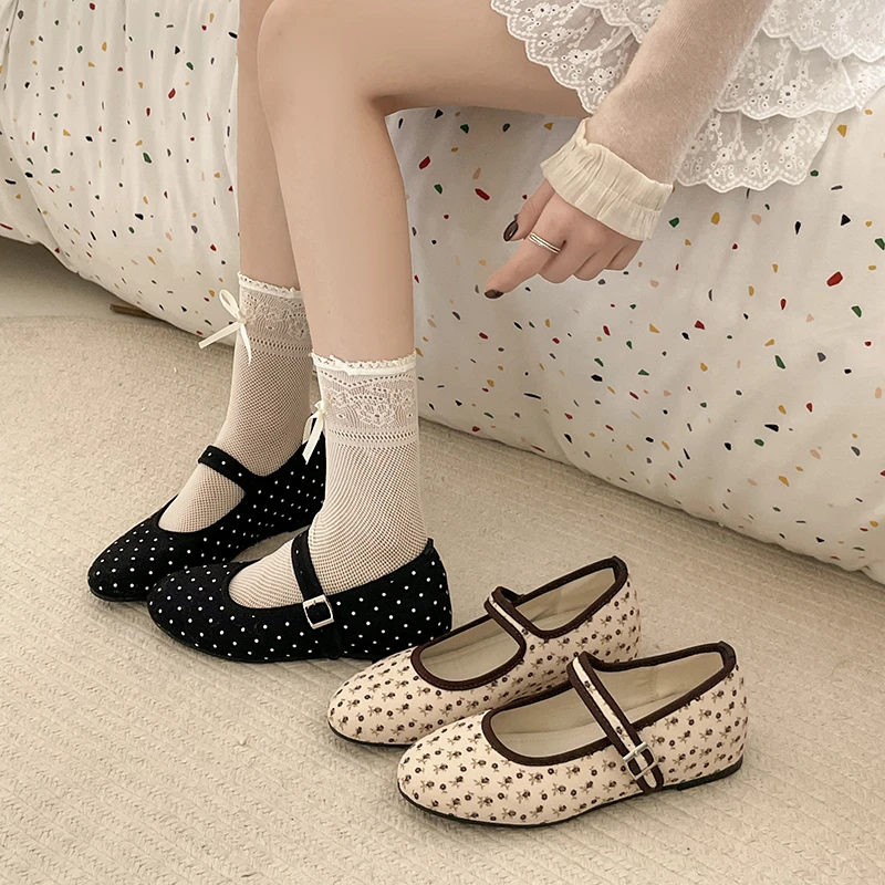 

French Retro Velvet Rhinestone One-Word Mary Jane Shoes New Shoes for 2026