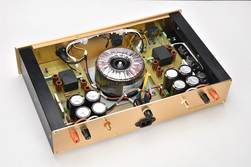 The Latest 1:1 clone FM300A Hi-Fi power amplifier 80W*2 4ohm/ 150W*2 8ohm SNR: 103dB about 99% Direct Cloning amp's Sound