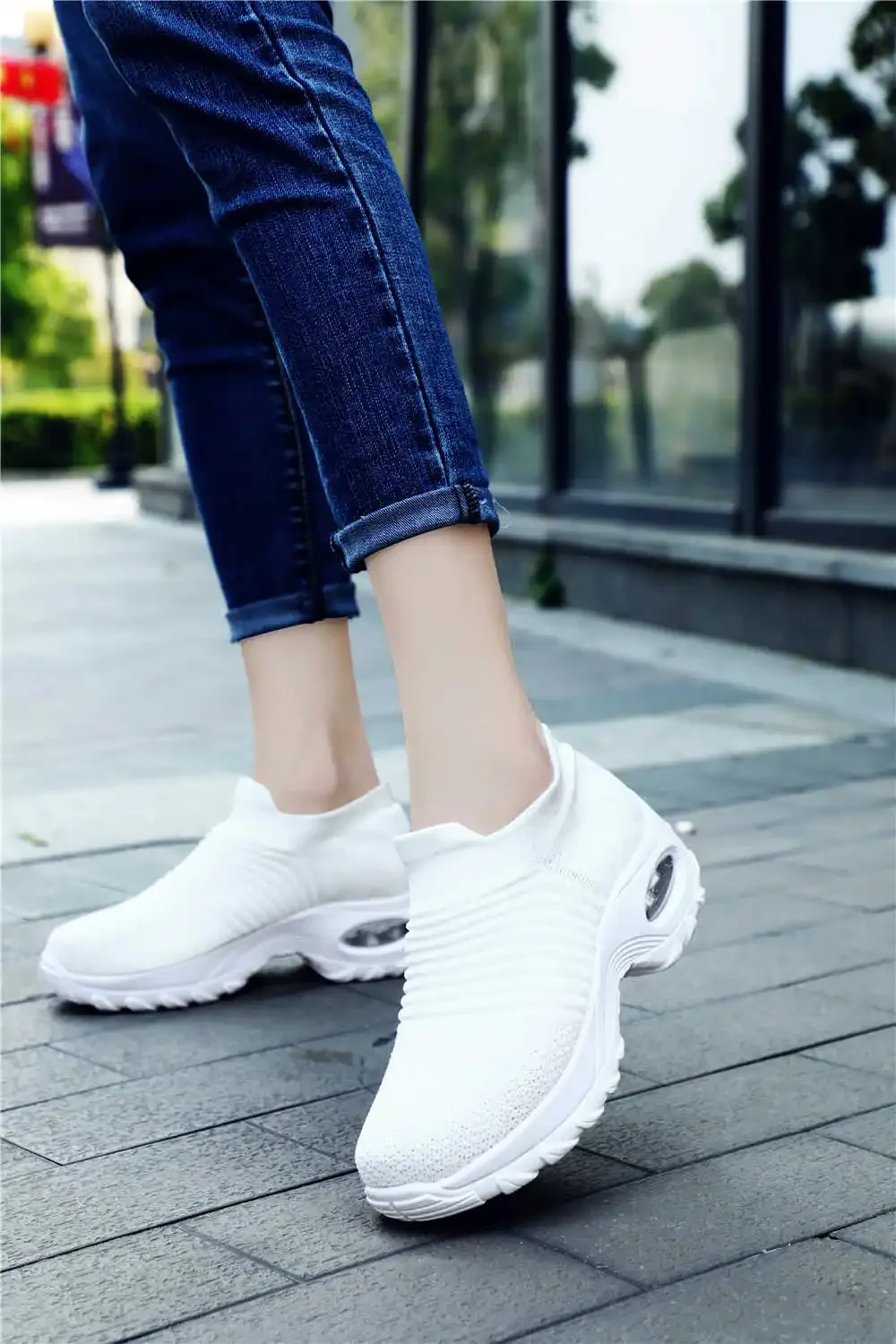 أحذية تنس نسائية كاجوال باللون الأبيض الداكن أحذية رياضية بدون كعب للنساء أحذية كاواي أحذية رياضية ماركات عالمية سلة الحياة لوكس تنسي فاخرة #3