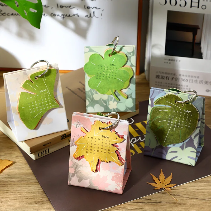 

Забавный календарь на тему леса, книги 2026, креативная форма листа, мини-портативный настольный календарь, ежемесячный график, украшения для рабочего стола