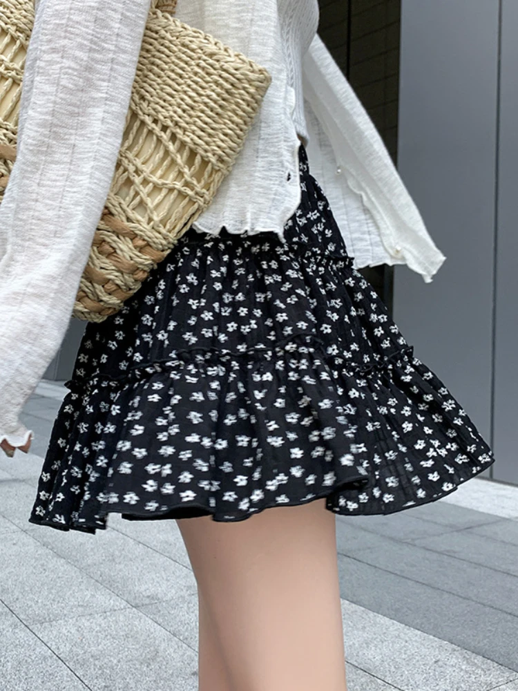 2024 Vintage Floral Mini Skirt Women Korean Summer Fashion High Waist Versatile A-line Pleated Ruffler Skirts Sweet Cake Skirt