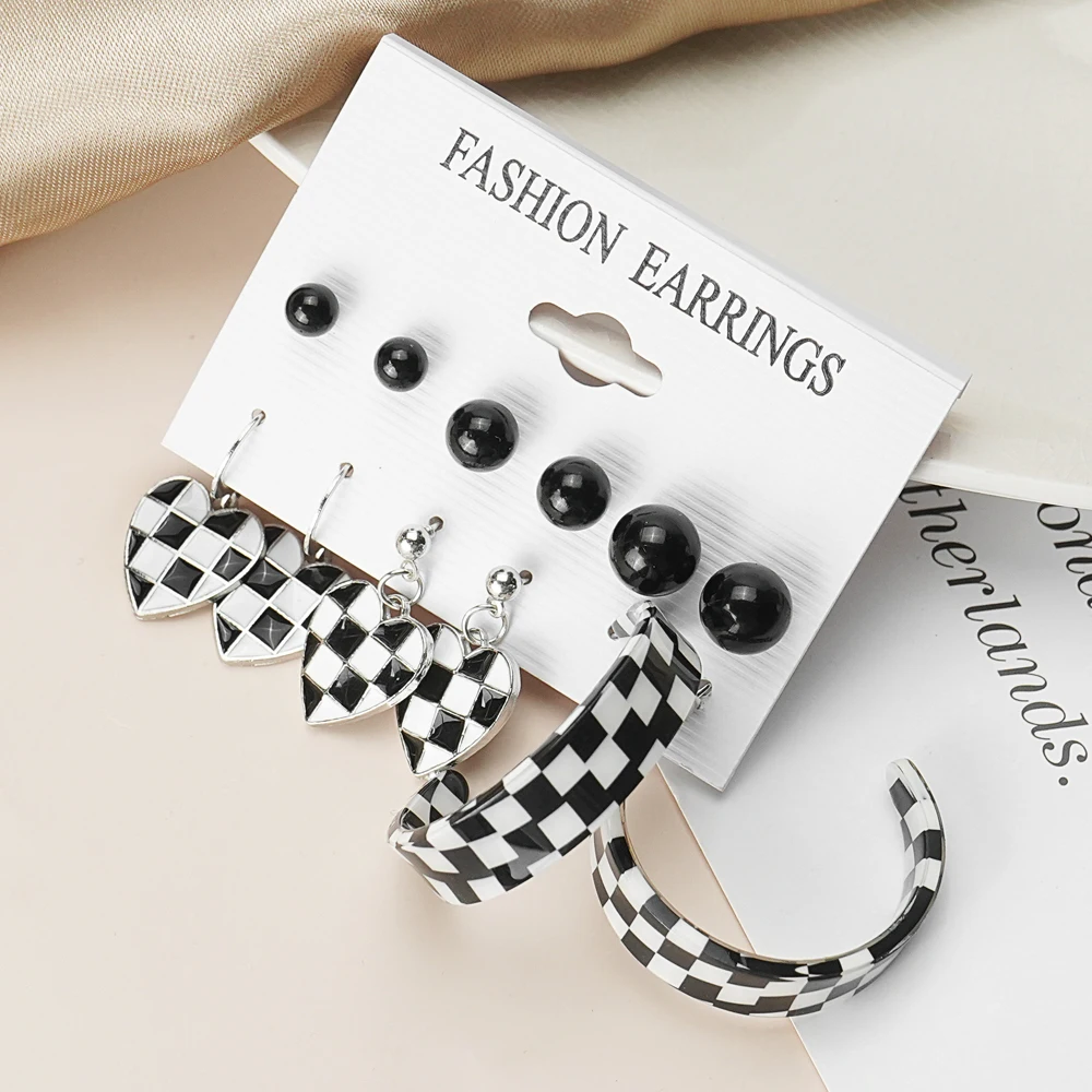 KISSWIFE Vintage Geometric Checkerboard Drop Earrings Set For Women Fashion Black and White Lattice Heart Earrings 2022 Jewelry