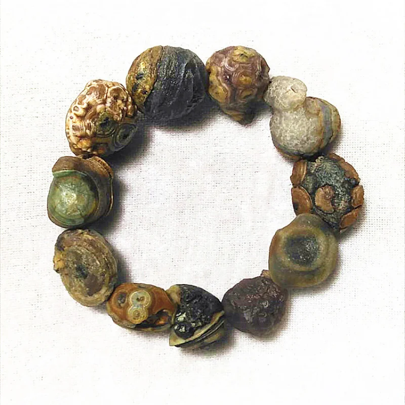 

Factory Price SupplyAlashan Gobi Material Tendon Raisin Agate Eye Stone Bracelet