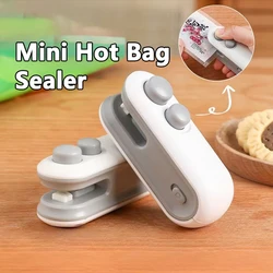 Mini Heat Bag Sealing Machine Package Sealer Bags Plastic Food Sealer Clip Bag Handheld Sealer Food Packaging Heat Sealer