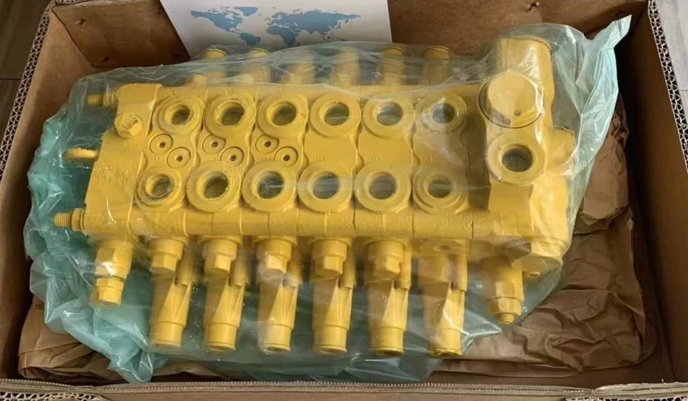 Pc60-7 PC60 Excavator Hydraulic Main Control Valve/Distribution Valve ,723-28-16101