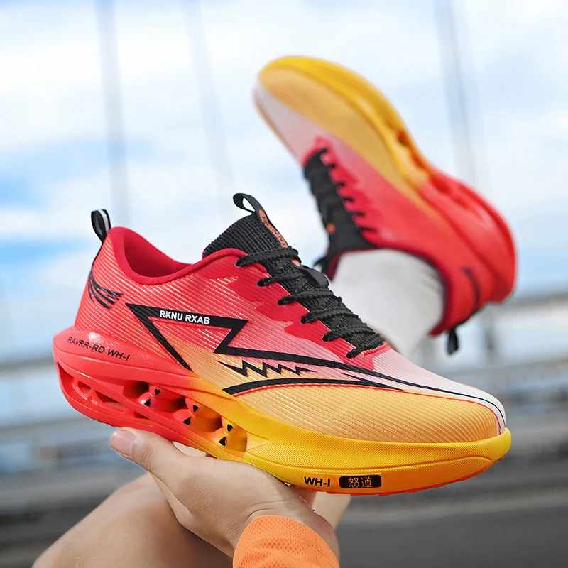 2026New Men generation Comprehensive training Running Shoes Breathable Comfy flick Wear Resistant Male Sports Shoes Mens Trainer