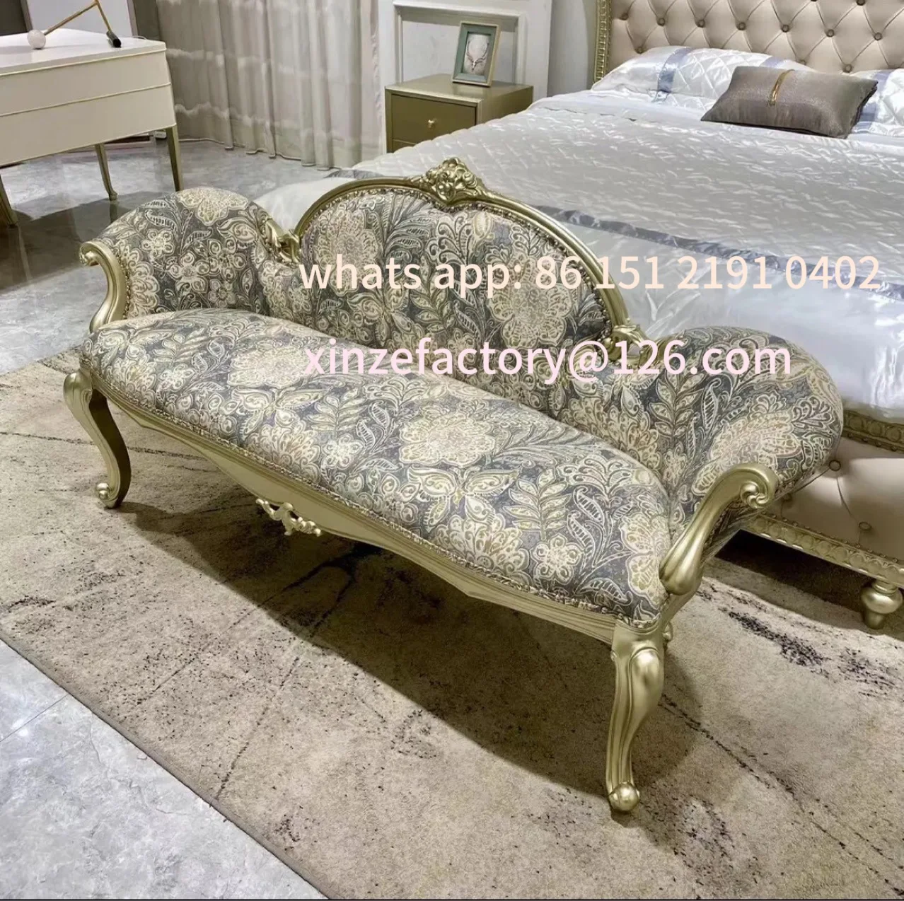 

Customizable American light luxury solid wood bedside stool