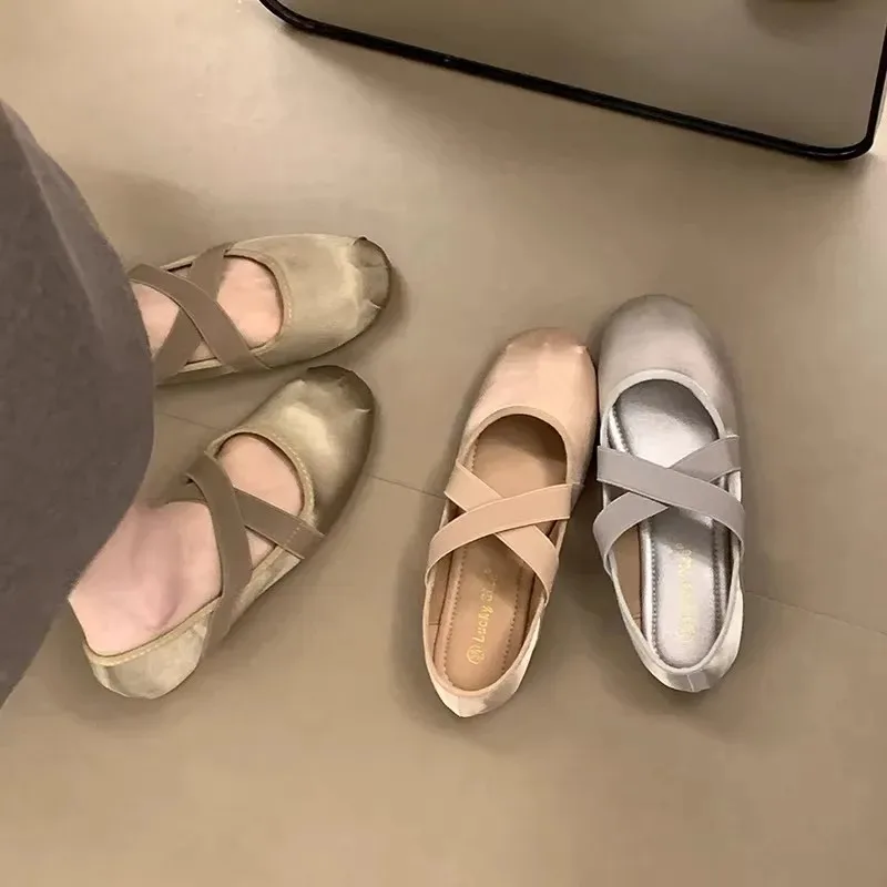 

Элегантные женские туфли-балетки 2026 года, новая летняя коллекция