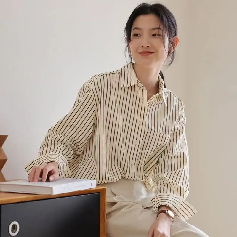 

Retro Striped Long Sleeved Shirt For Women, Versatile In Spring And Autumn, Simple And Loose, Fashionable Shirt