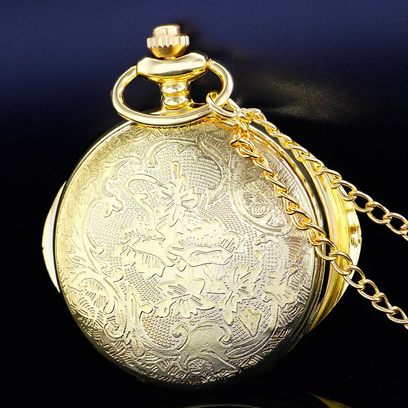 Vintage Luxury Golden Eye Round Case Shape Quartz Pocket Watch Jewelry Pendant Necklace Chain Gifts for Men Women