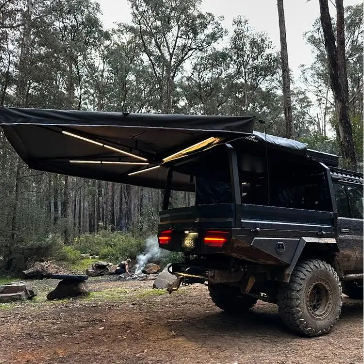 Four-Season Waterproof Oxford Polycotton 4x4 Off-road Car Side Awning Built-in LED Light Quick Opening Vehicle Side Awning