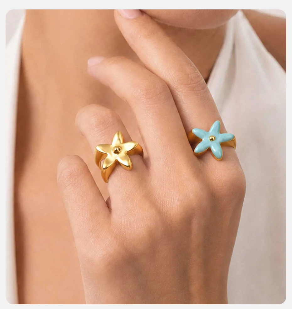 Vnox Klassischer Emaille-Ring mit Blauer Blume für Damen, Trendiger 18K Vergoldeter Blumen-Fingerring, Zierlicher Statement-Schmuck – Detail 2