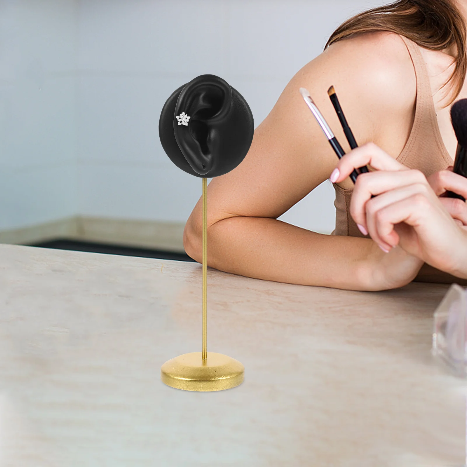 Earring Display Stand Human Ear Resin Jewelry Holder Stable Metal Base Earrings Organizer Shop Display Rack Jewelry Storage