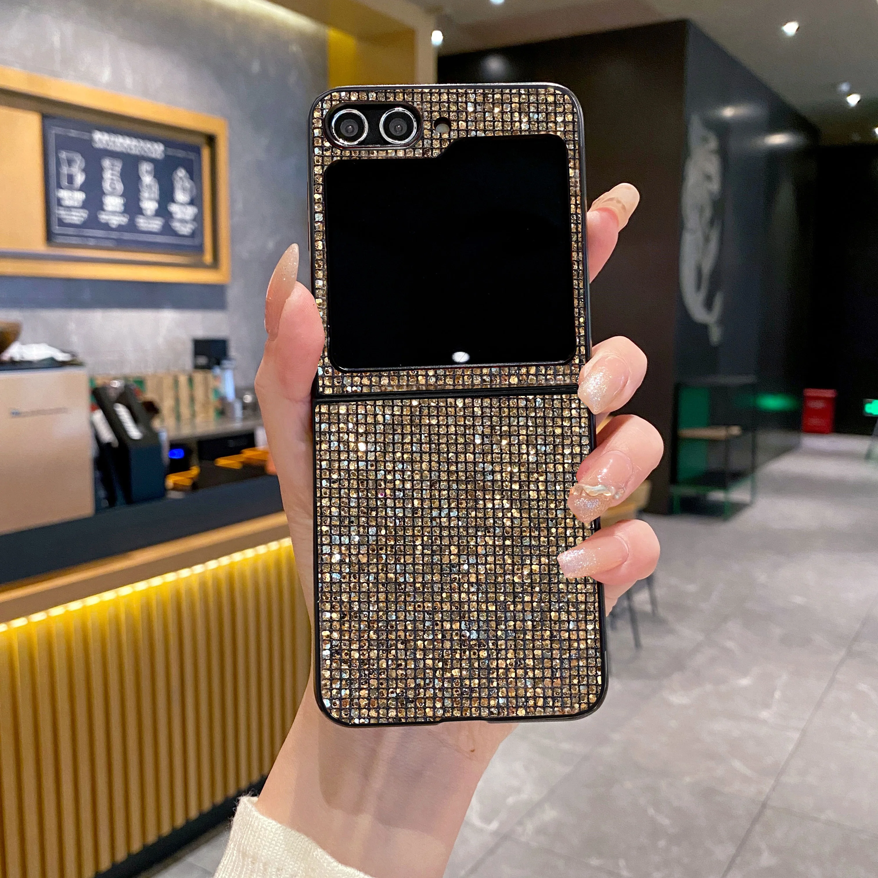 Luxuriöse Funkelnde Einfarbige Rückabdeckung für Samsung Galaxy Z Flip 8 6 5 4 3 Flip7 FE Pailletten Glänzende Harte PC Bling Gitter-Hülle – Detail 3