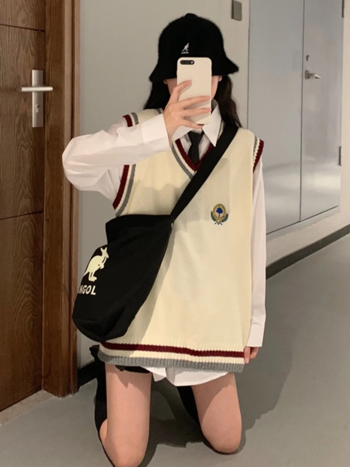 سترة محبوكة فضفاضة للنساء لفصلي الربيع والخريف، سترة كورية بقلنسوة وياقة على شكل V، ملابس خارجية عصرية بلون واحد