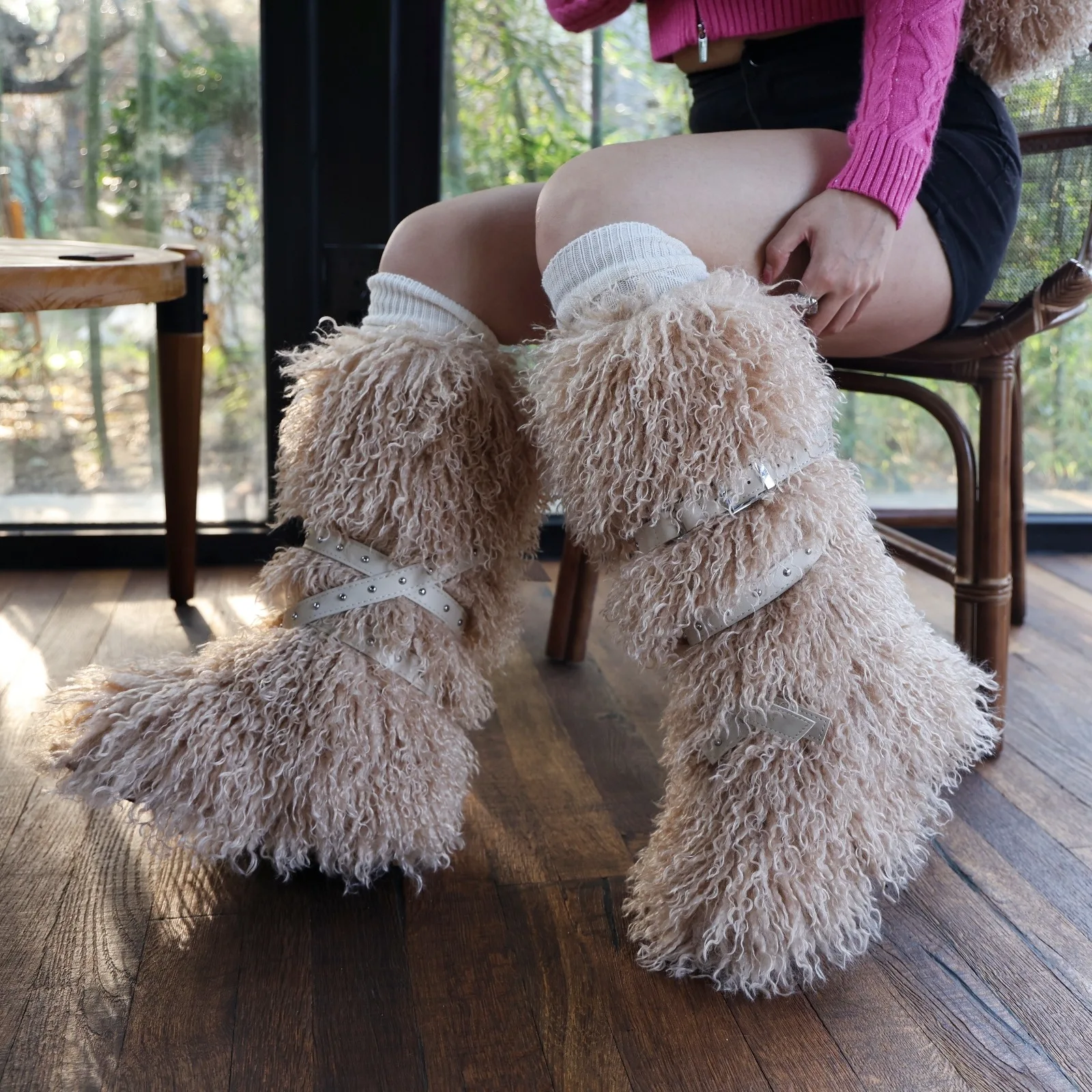 Women Fur Boots Winter Luxury Fluffy Furry Faux Fur Snow Boots Woman Lace-up Platform Knee High Boots Pink Ski Boots