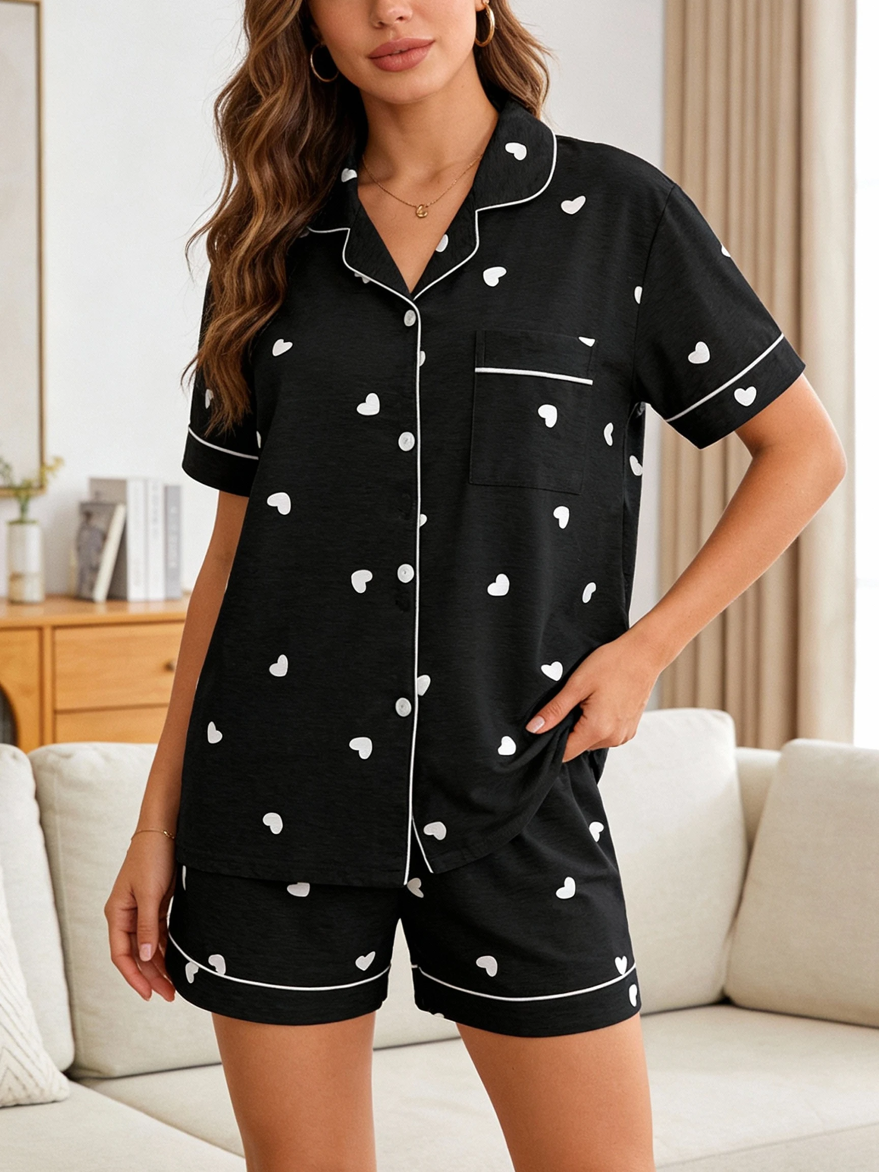 

Women's home sleepwear set, heart-shaped printed sleepwear set, comfortable short sleeved top and shorts