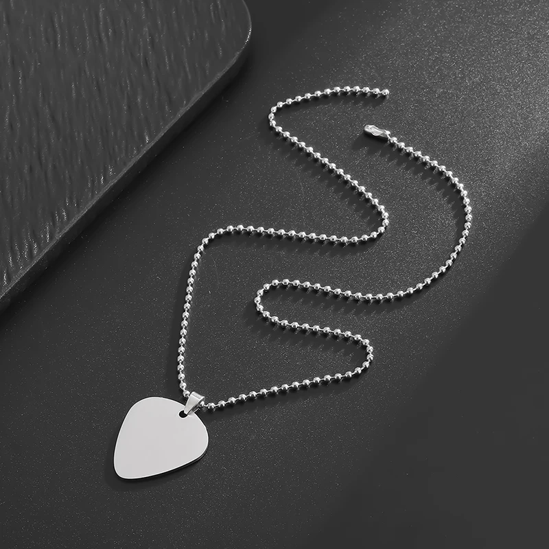 Exquisite Stainless Steel Guitar Pick Couple Pendant Necklace Men and Women Glossy Simple Fashion Jewelry Accessories