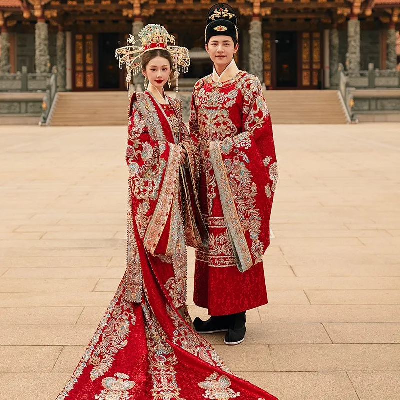 

Han New men's suit heavy industry ancient wedding dress phoenix crown and red cape