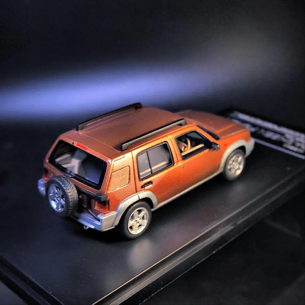 Hi-store ブランド 1/43 スケール レジン モデルカー 日産 ラシーン フォルツァ S パッケージ (1998) シミュレーション ダイキャスト車両 グッズ デコラ