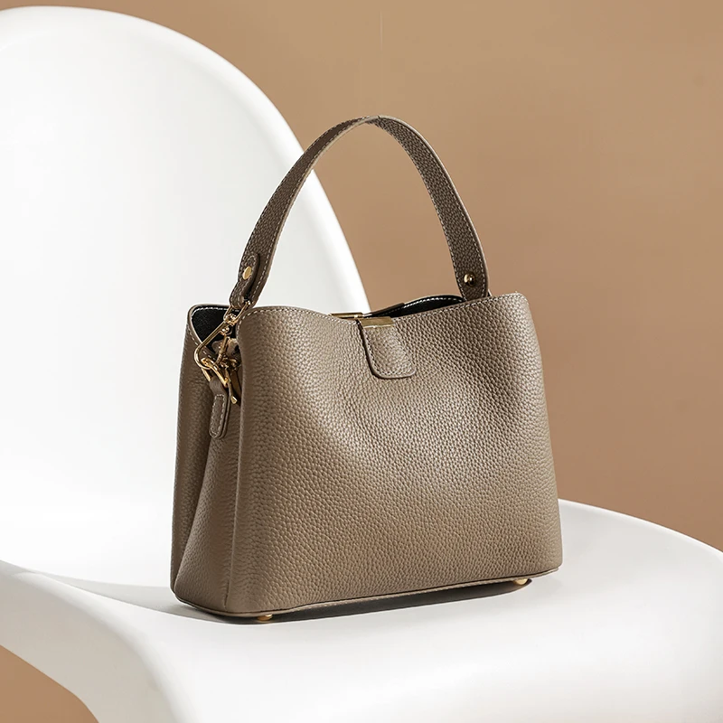 

Ladies' leather hand-held bucket bag, soft cowhide fashionable and luxurious style can be worn on one shoulder or diagonally