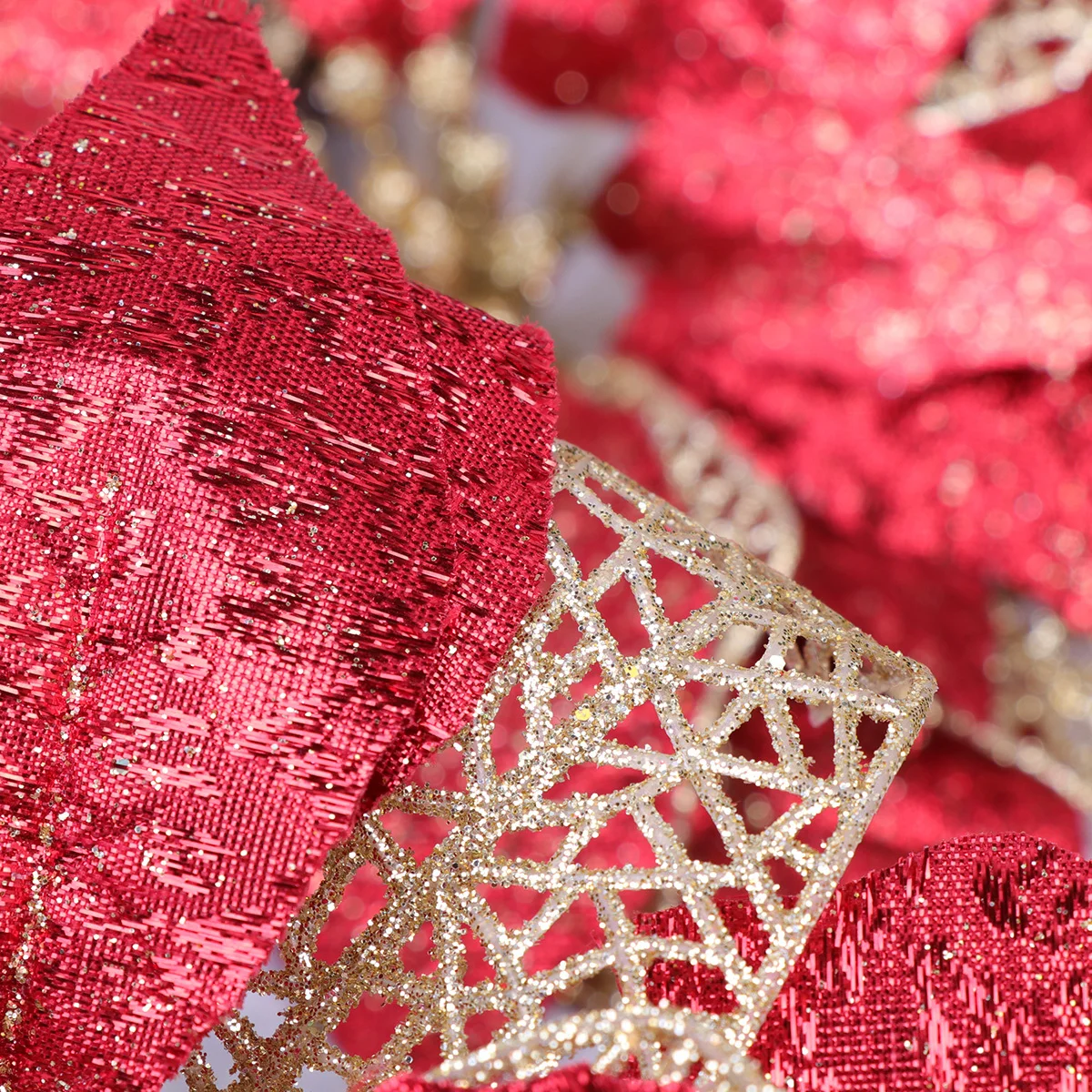 

4Pcs Red Artificial Christmas Flowers Lightweight Cloth Decoration DIY Wedding Party Ornament Home Festive Craft Flower