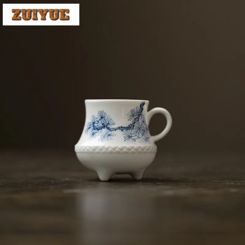 2pc/lot Hand-painted Pine Wind Tea Cup Blue And White Porcelain Master Cup Samll Tripodia Bowl With Handle Kung Fu Teaset 50ML