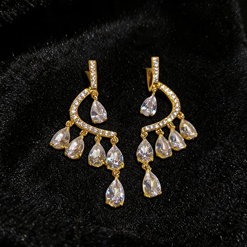 Light‑Luxury 18K Real Gold Plated Cubic Zirconia Teardrop Tassel Stud Earrings, High‑End Personality Earrings for Women, Party F