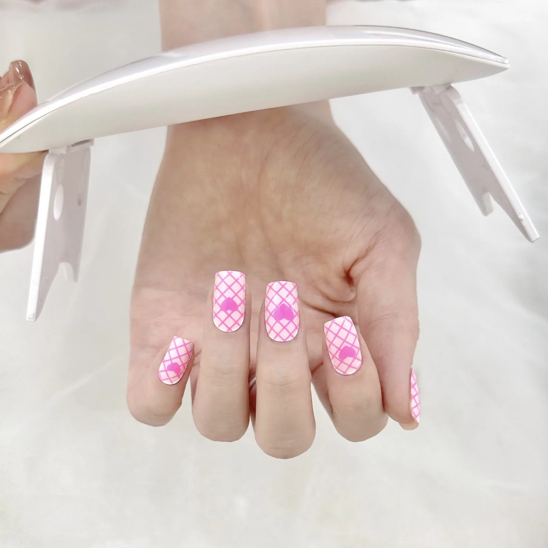 22Tips Nude Halb-ausgehärtete Gel Nagel Patch Slider Kleber Wasserdichte lange anhaltende Aurora Full Cover Gel Nagel Aufkleber UV Lampe Benötigt – Detail 10