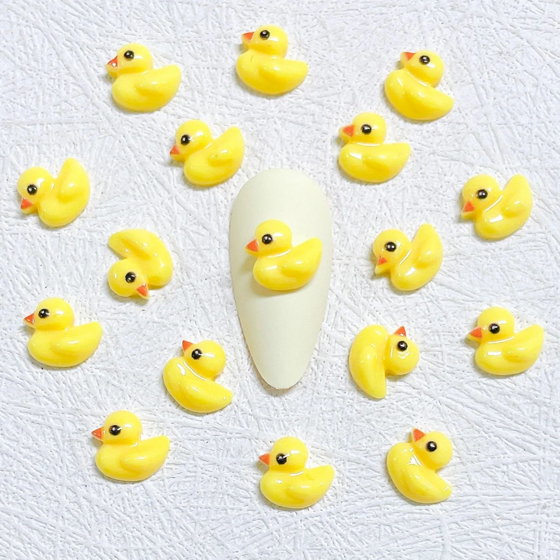 อุปกรณ์ตกแต่งเล็บรูปเป็ดเหลืองการ์ตูน 50 ชิ้น แบบเรซิ่น 3 มิติ สำหรับตกแต่งเล็บ DIY ดีไซน์ใหม่ อุปกรณ์ทำเล็บ