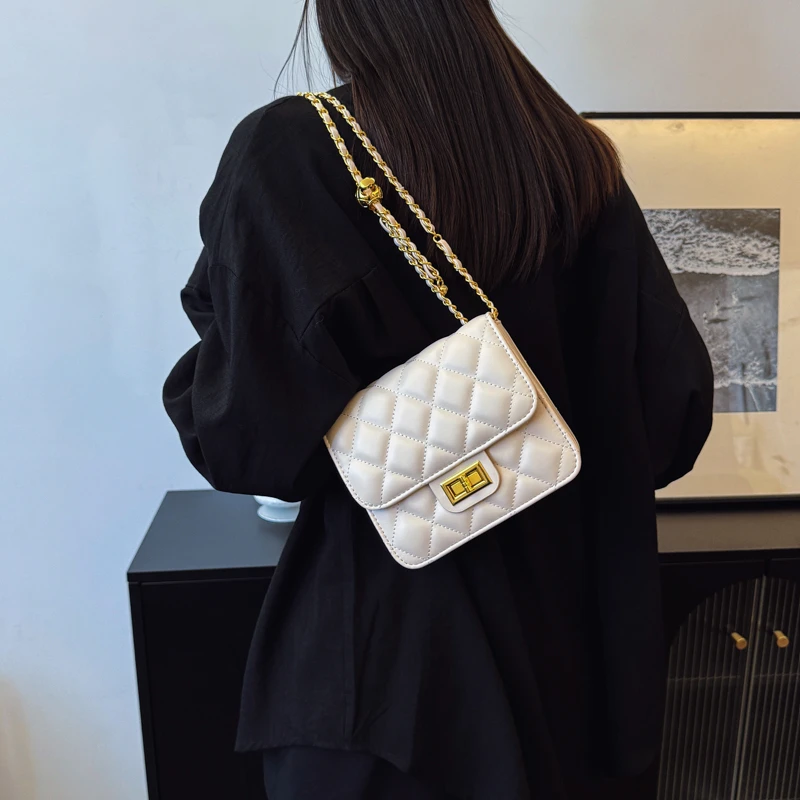 

Fashionable Tote Bags for Ladies, Leather Handbag with Crossbody Strap, By Luxury Brand Famous Designer