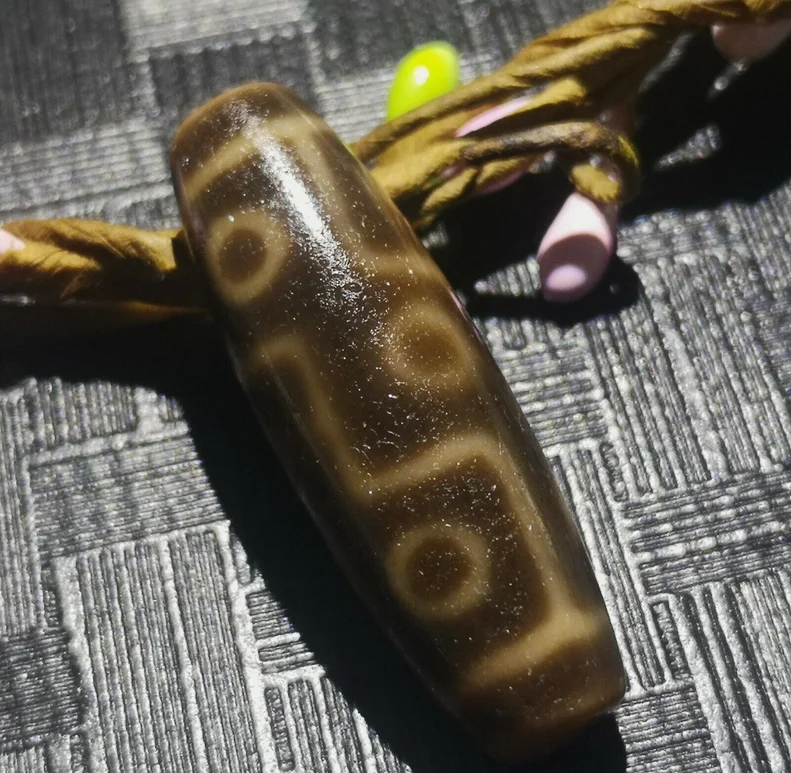 Magic Tibetan Old Agate Oily 9Eye Totem dZi Bead 11*36mm C010