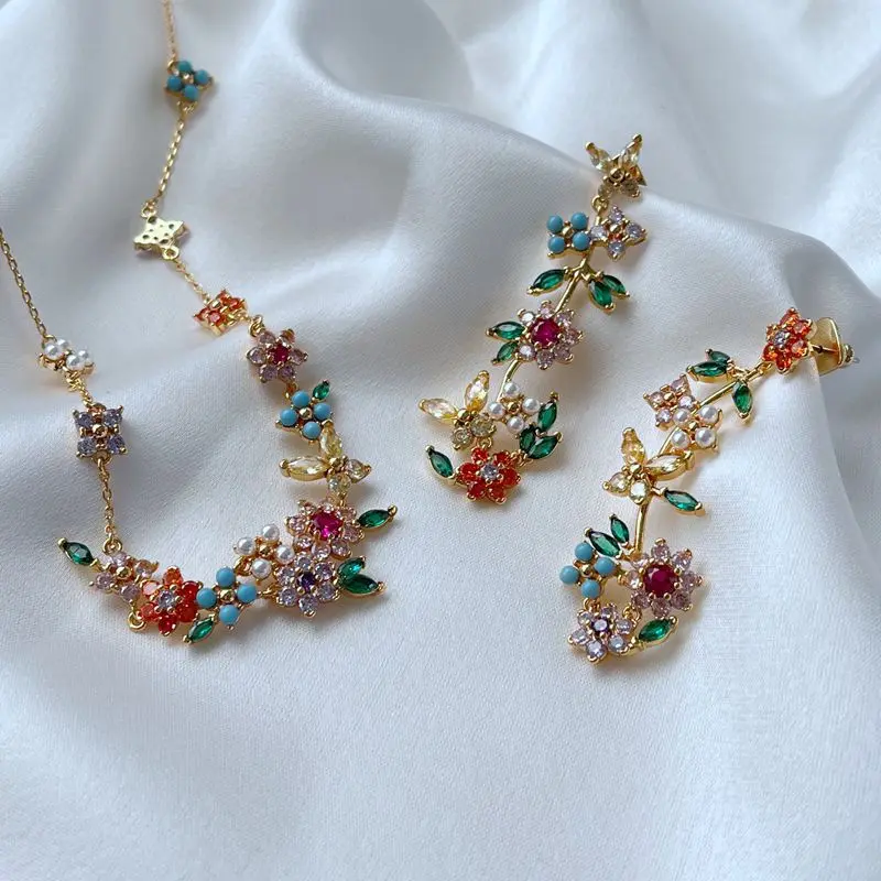 

New Fashion Light Luxury Commuter Niche Asymmetrical Design Superflash Zircon Inlaid Flowers Butterfly Earrings Necklace Sets