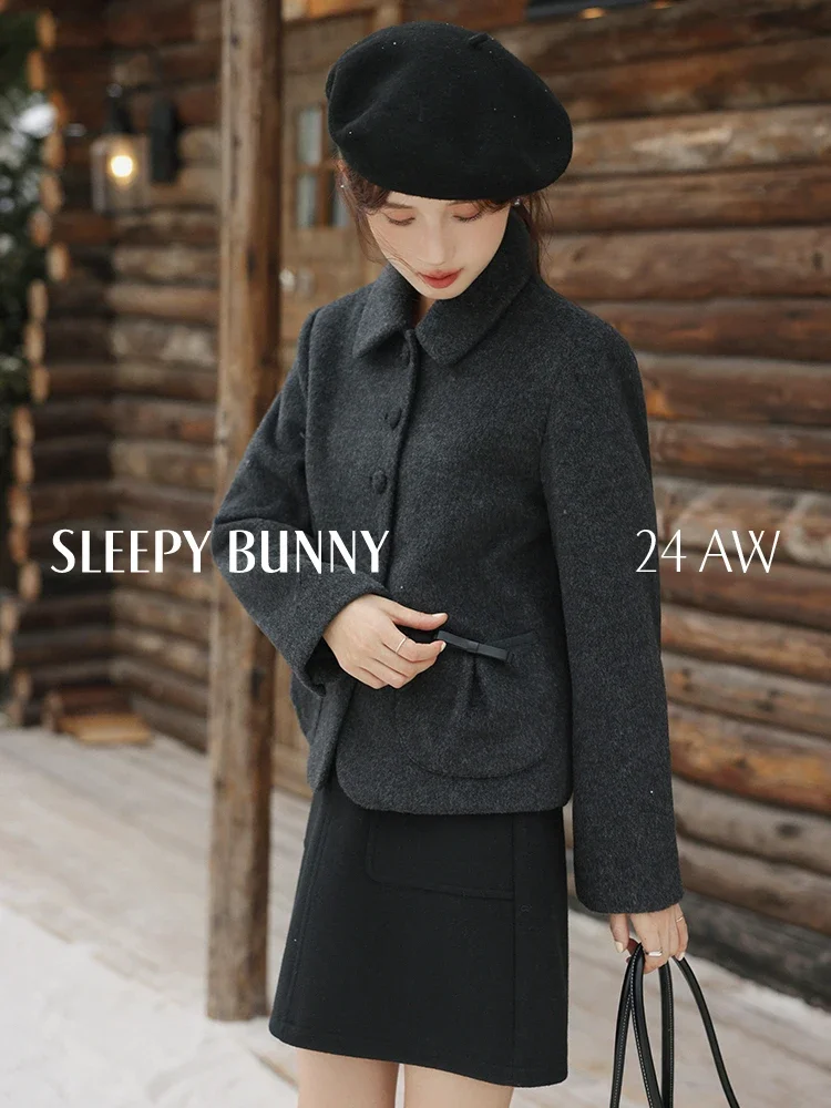 Vintage Small Lapel Black Short Coat Women Spring Office Chic Slim Fit Elegant Minimalist Jacket Casual Retro High-End Outerwear