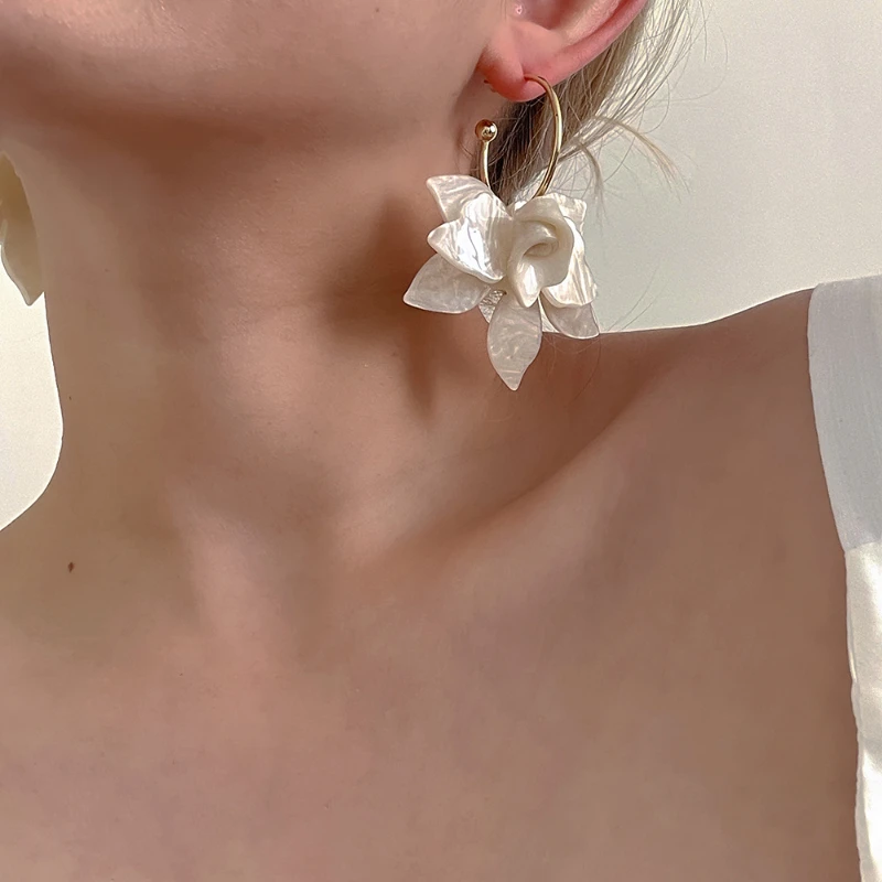 Fashion Jewelry Vintage Temperament Resin Flower Earrings For Women Party Gifts Delicate Design Ear Accessories Hot Selling