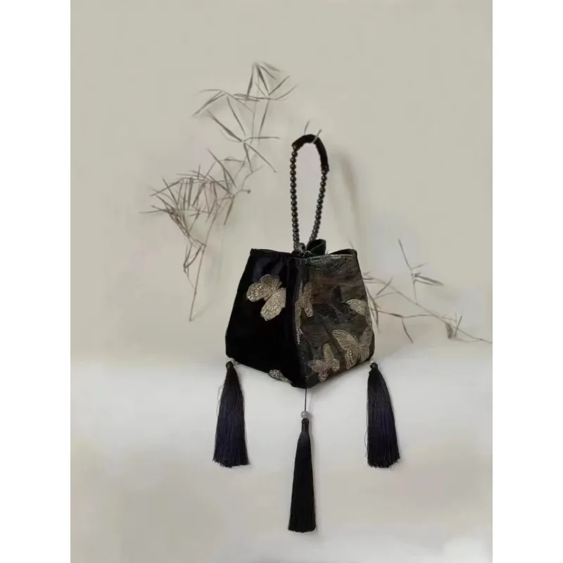 

Gilt Butterfly Retro Handbag New Niche Embroidered Shoulder Tote Bag Messenger Bag Exquisite Simple Versatile Personality Retro
