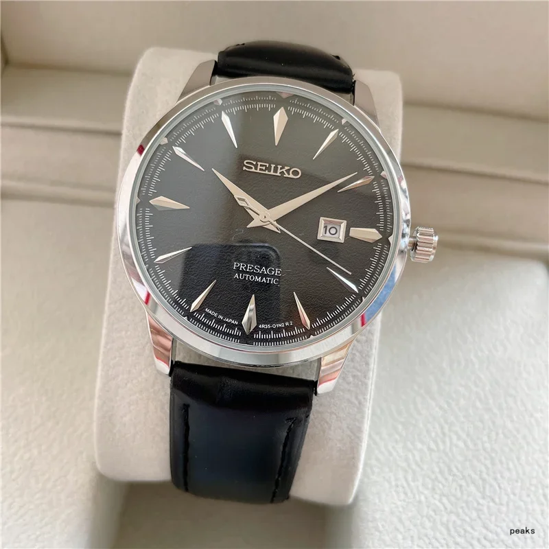 ساعة سيكو الرياضية كوارتز مقاومة للماء للرجال، مينا متعددة الوظائف وعلامات مضيئة، ستانلس ستيل أو حزام مطاطي.