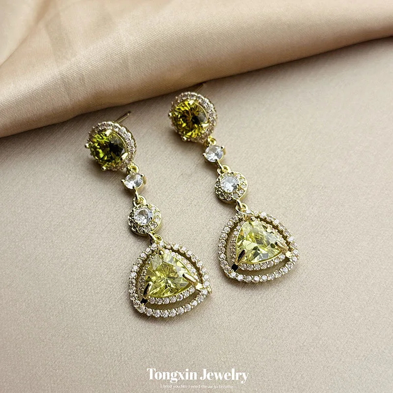 New style temperament inlaid diamond fringe flower earring light luxury senior sense long eardrop burst earrings