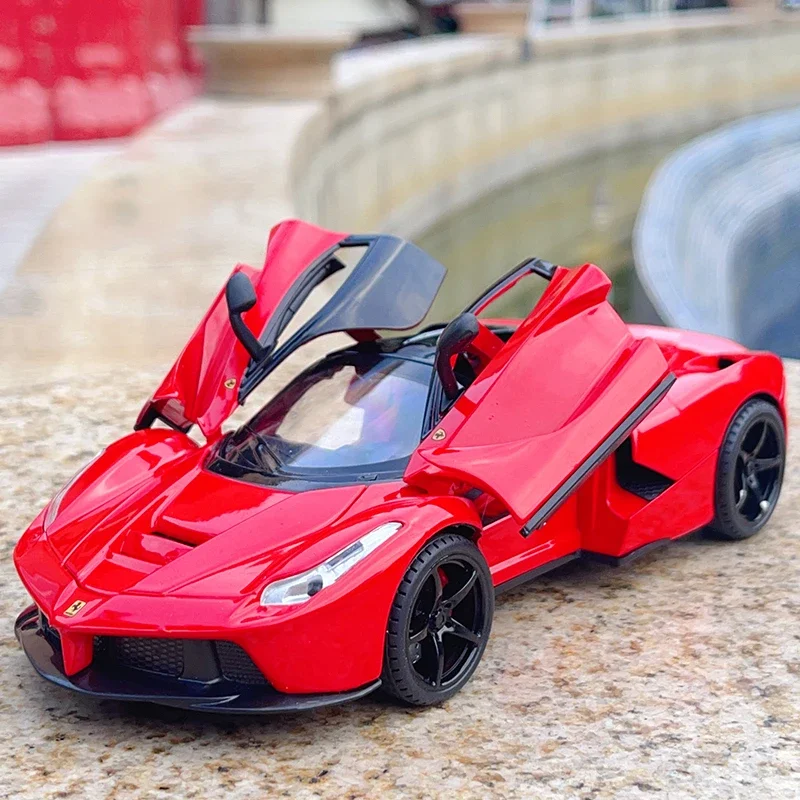 

Модель Автомобиля Ferrari Laferrari в масштабе 1:22, литой и игрушечный автомобиль, металлическая модель автомобиля со звуком и фотографией, коллекционные игрушки для детей, подарки