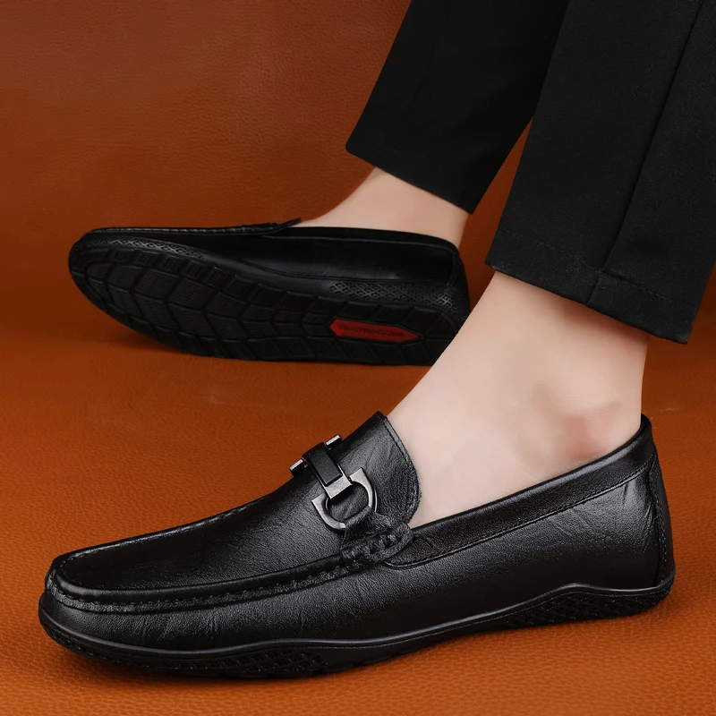 Summer New Men Casual Shoes Leather Mens Shoes Slip-on Dress Shoe High Quality Men's Loafers Comfy Business Formal Shoes for Man