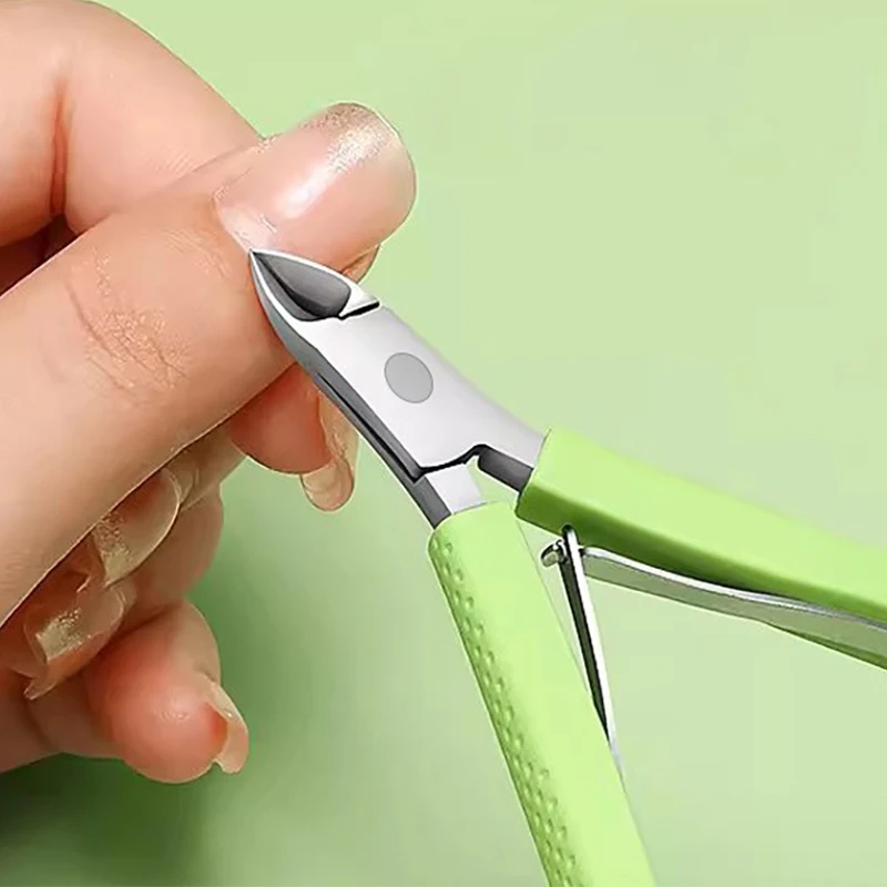 Stainless steel exfoliating pliers a nail cuticle trimmer suitable for both hard and soft nails,dead skin and trimming of toenai