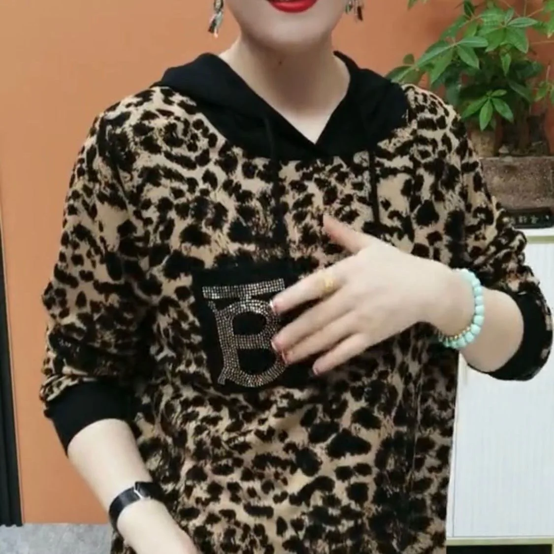 Loose Long Sleeve Hoodie Women's Fashionable Printed T-Shirt Autumn Winter Casual Style Diamond Embellished Maternity Top