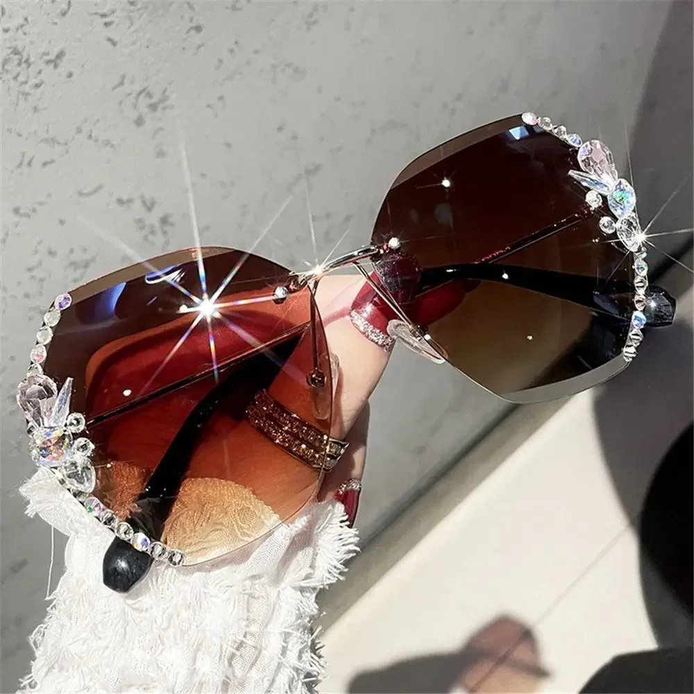 New Rimless Rhinestone Sunglasses Fashion Brand Designer Sunglasses Trendy Retro Cutting Lens Gradient Sun Glasses