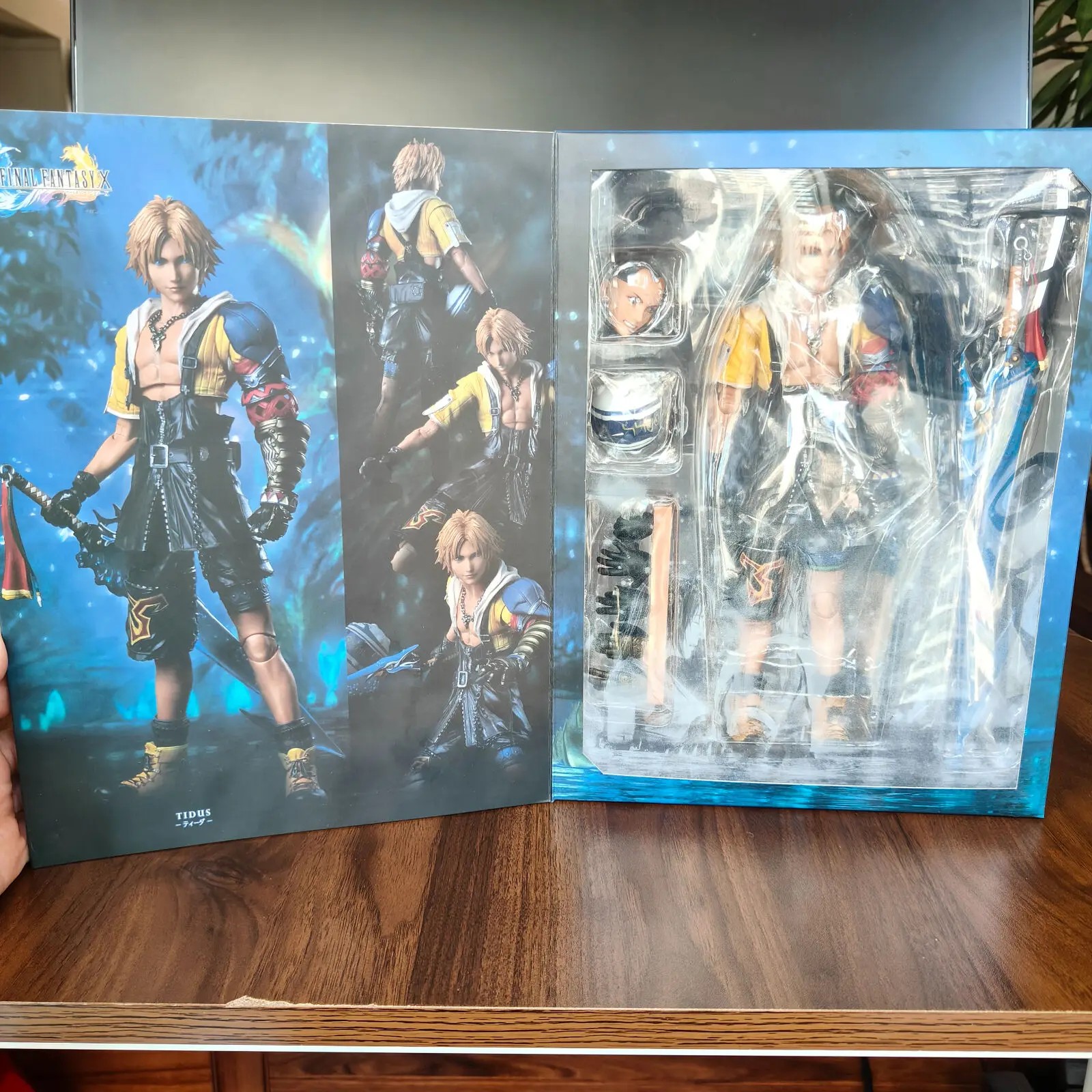 NEW 25CM Anime Play Arts TIDUS Final Fantasy X Pvc Action Figure Collection Model Toys Doll Christmas Gift